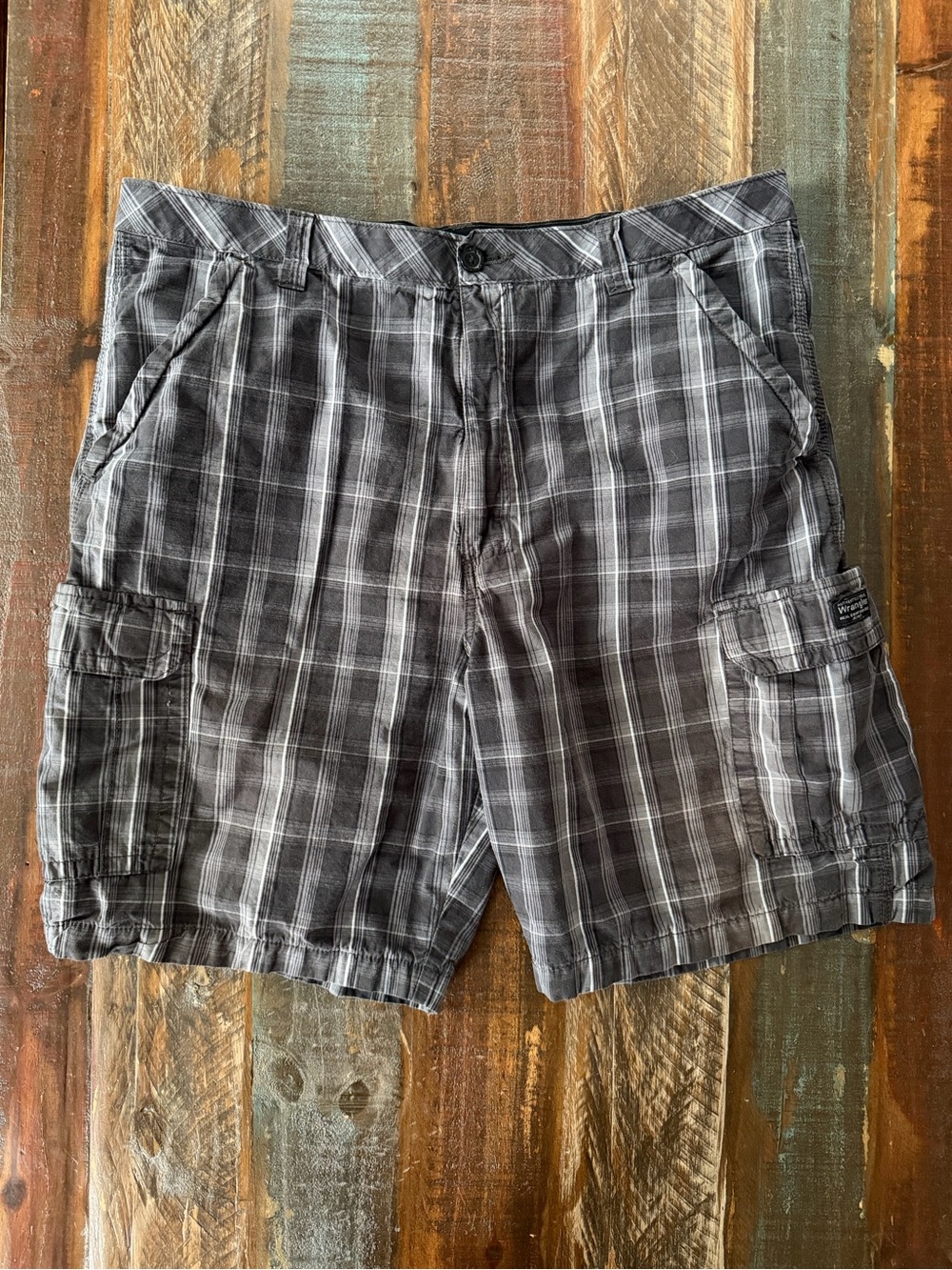 Wrangler Men’s 38 Authentic Issue Gray White Cargo Shorts | SKU 0174